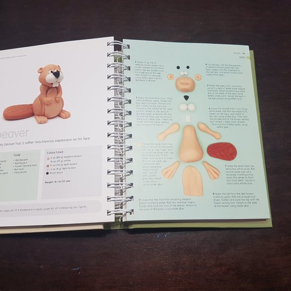 Mix & Match 3 for $10 Books! -100 Fondant Animal Cake Topper: Make Cute Creature - Picture 2 of 5